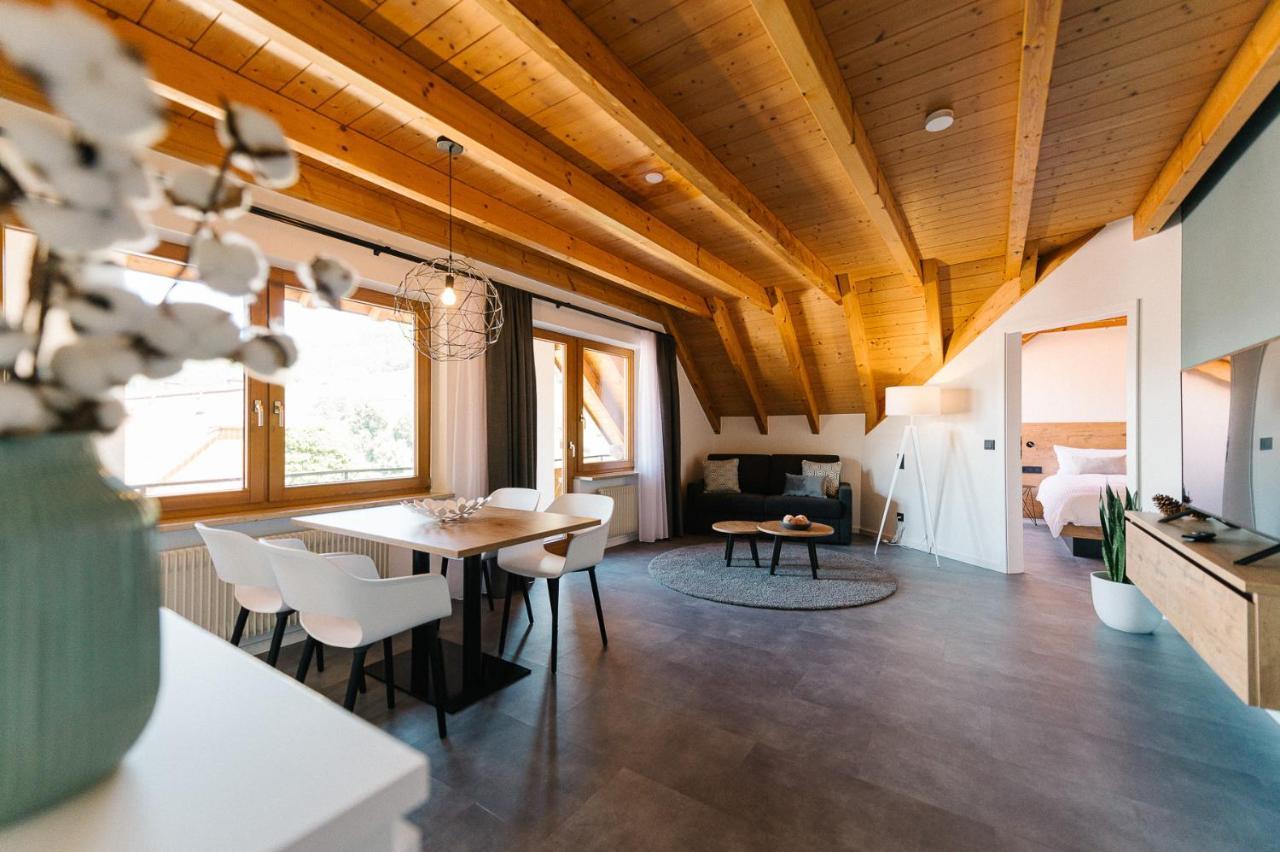Moderne 2 Zi.-Fewo Blackforest Art Naehe Freiburg Simonswald Exteriör bild